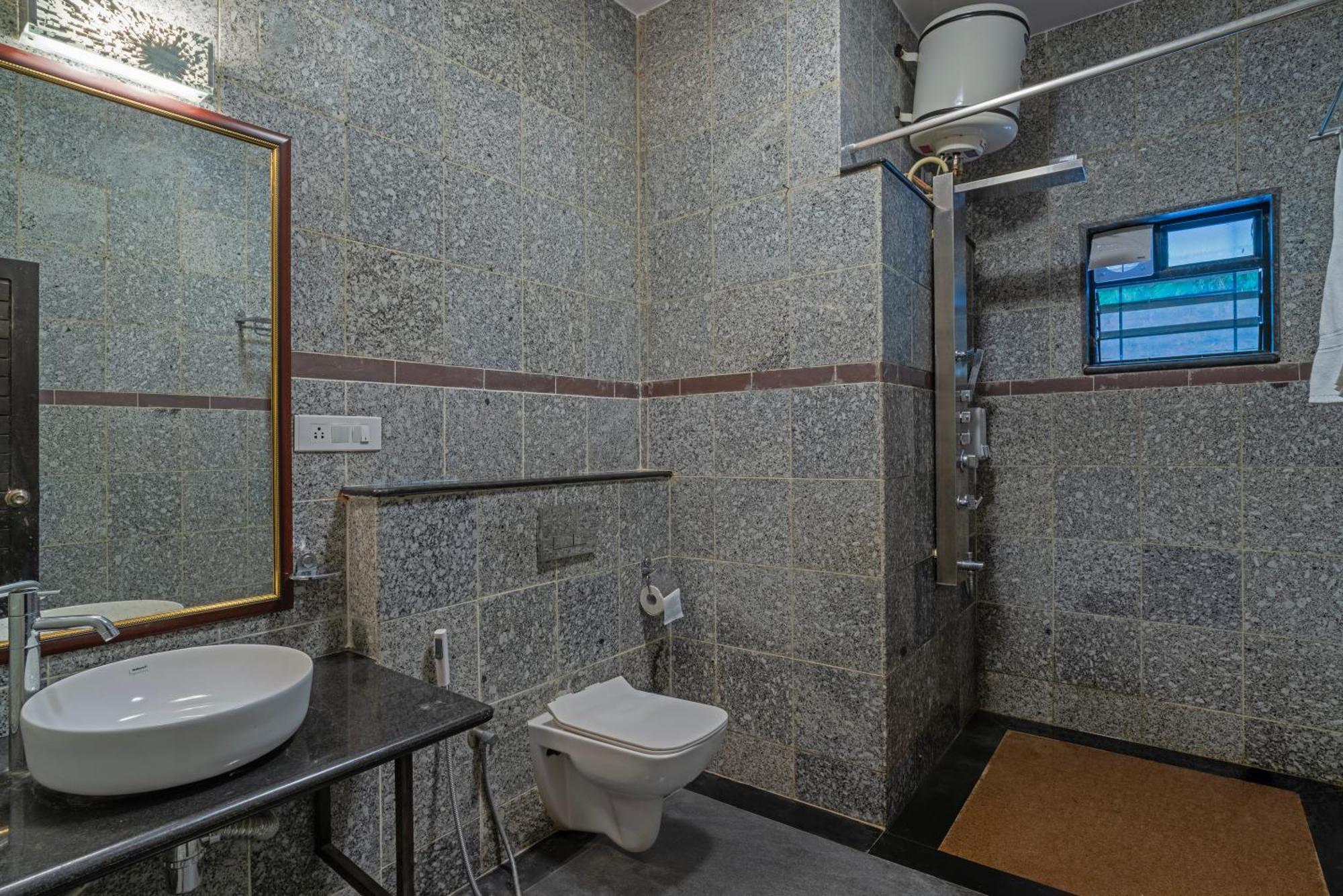 The Venue By Seasons Suites- Dod Ballāpur Szoba fotó